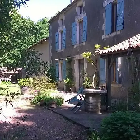 Le Petit Paradis 民宿 Villefagnan